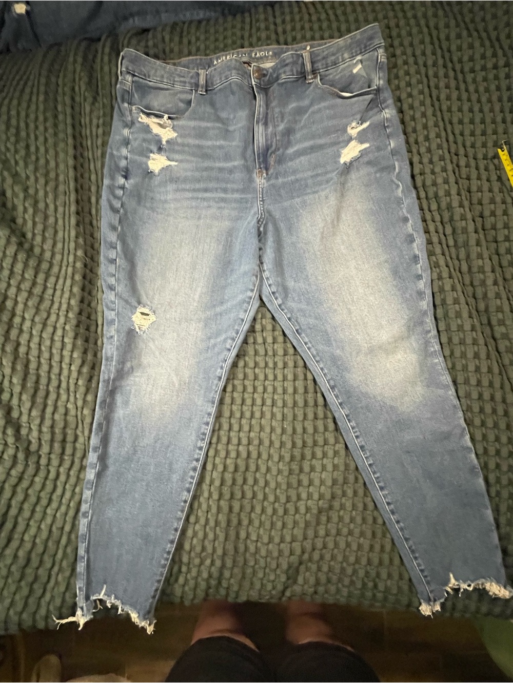 American Eagle Outfitters Light Blue Distressed Skinny Jeans